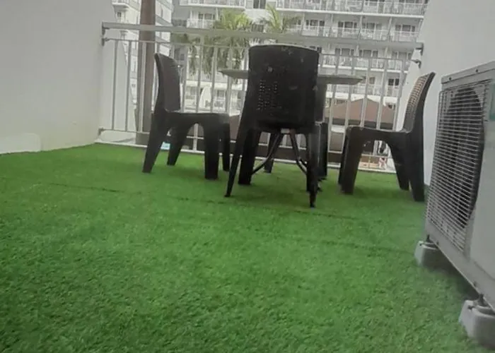Urban Nest Staycation Aparthotel